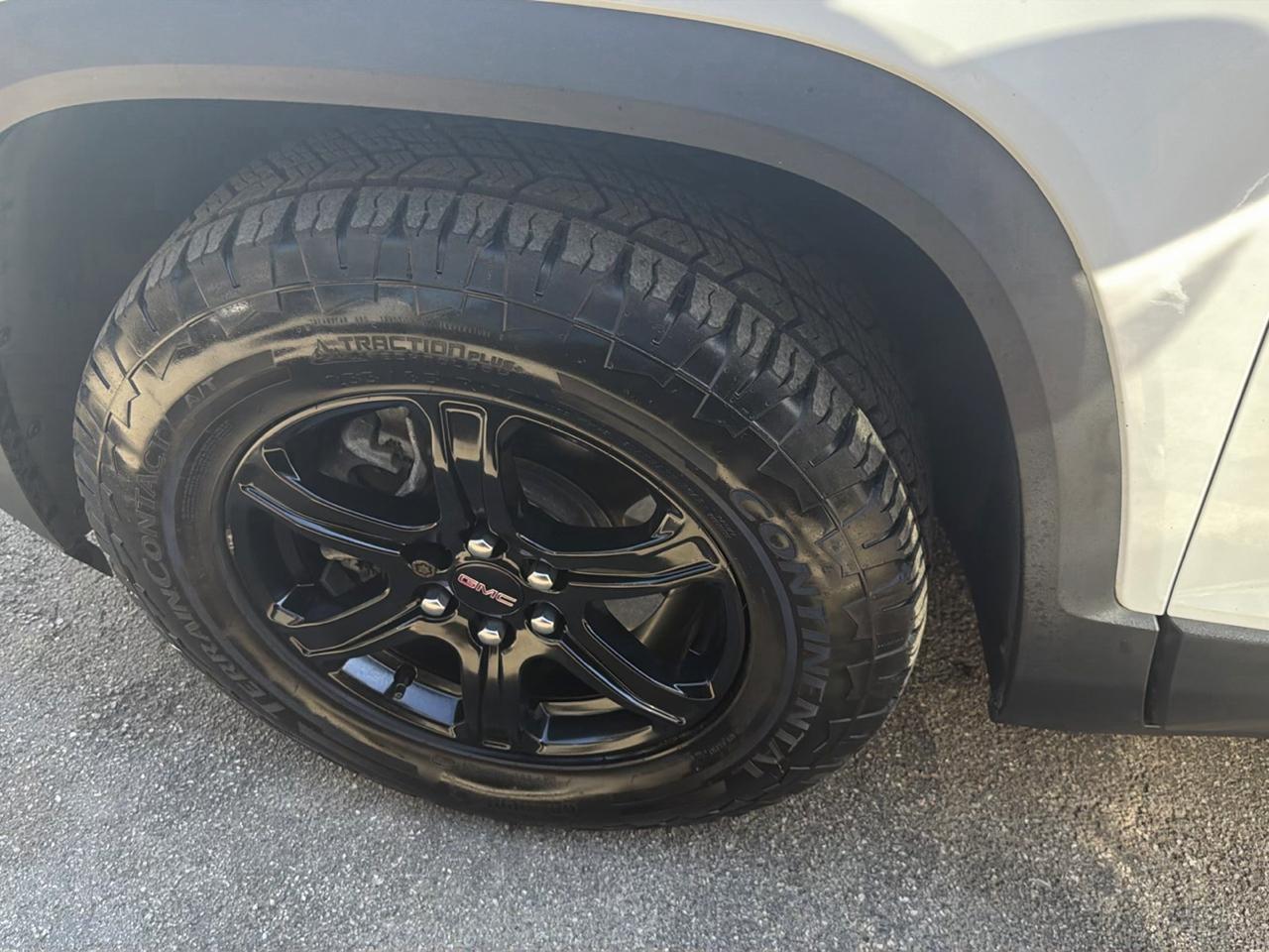 GMC Acadia AWD 4dr AT4 2023