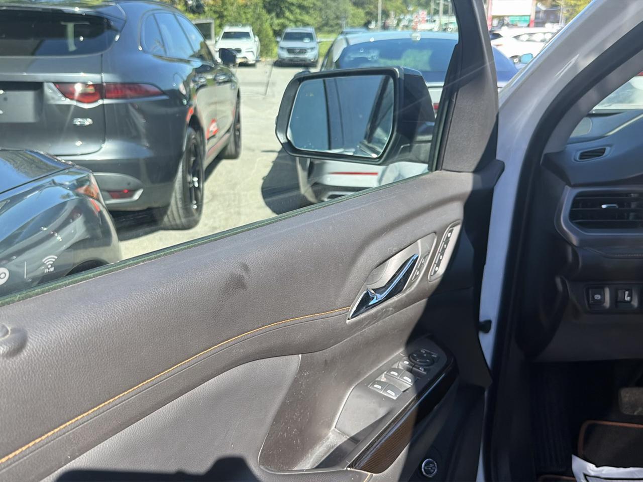GMC Acadia AWD 4dr AT4 2023
