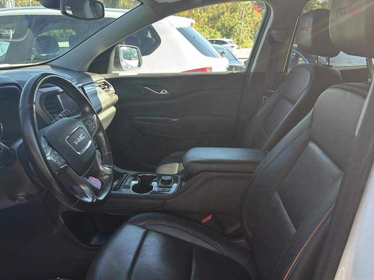 GMC Acadia AWD 4dr AT4 2023