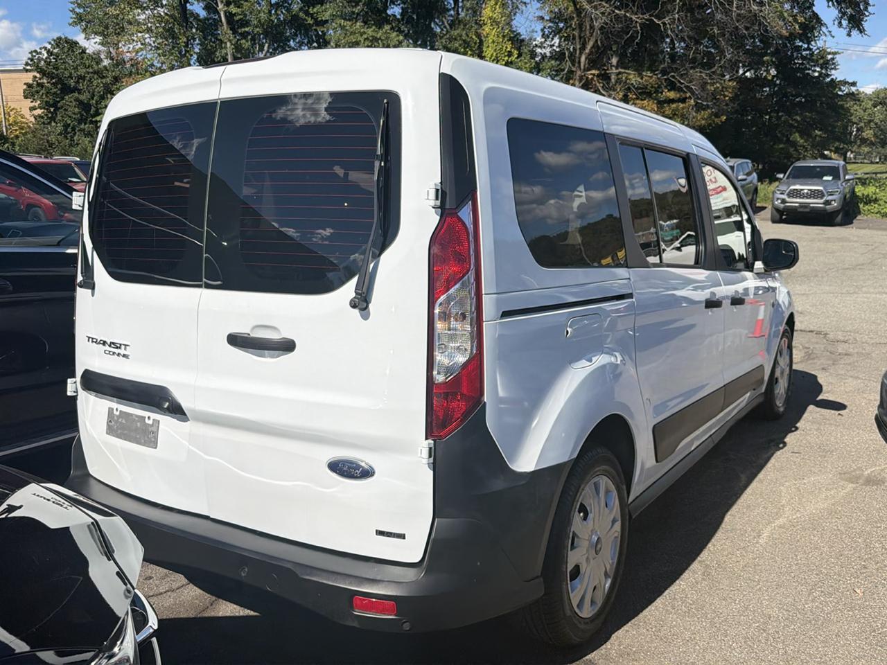 Ford Transit Connect Wagon XL LWB w/Rear Symmetrical Doors 2022