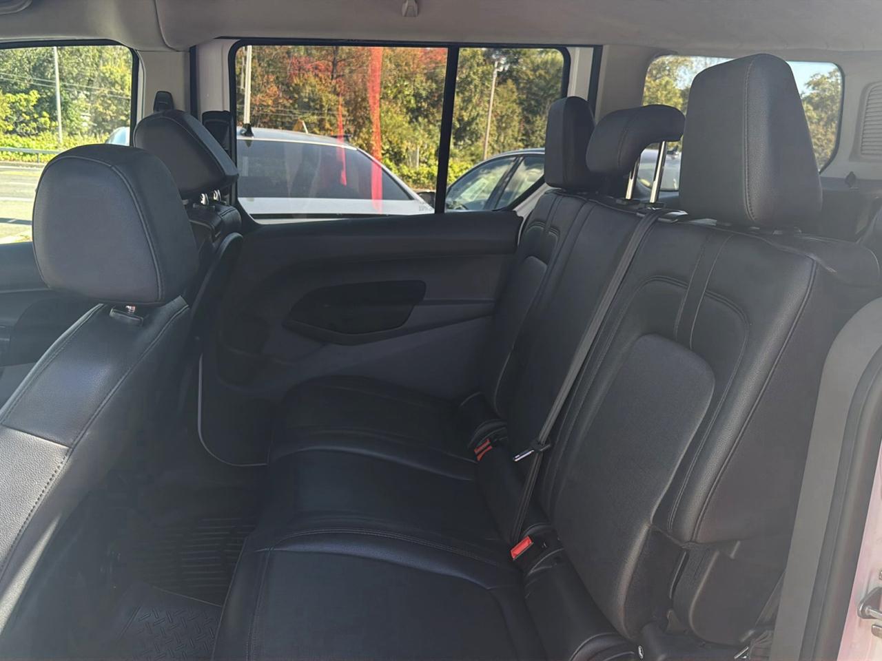Ford Transit Connect Wagon XL LWB w/Rear Symmetrical Doors 2022