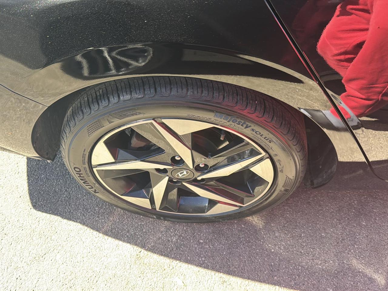 Hyundai Elantra Limited IVT 2023