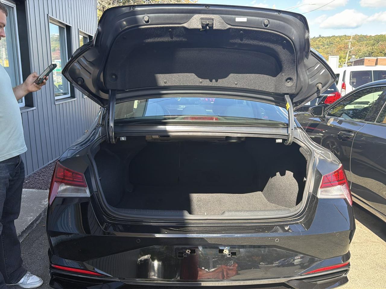 Hyundai Elantra Limited IVT 2023