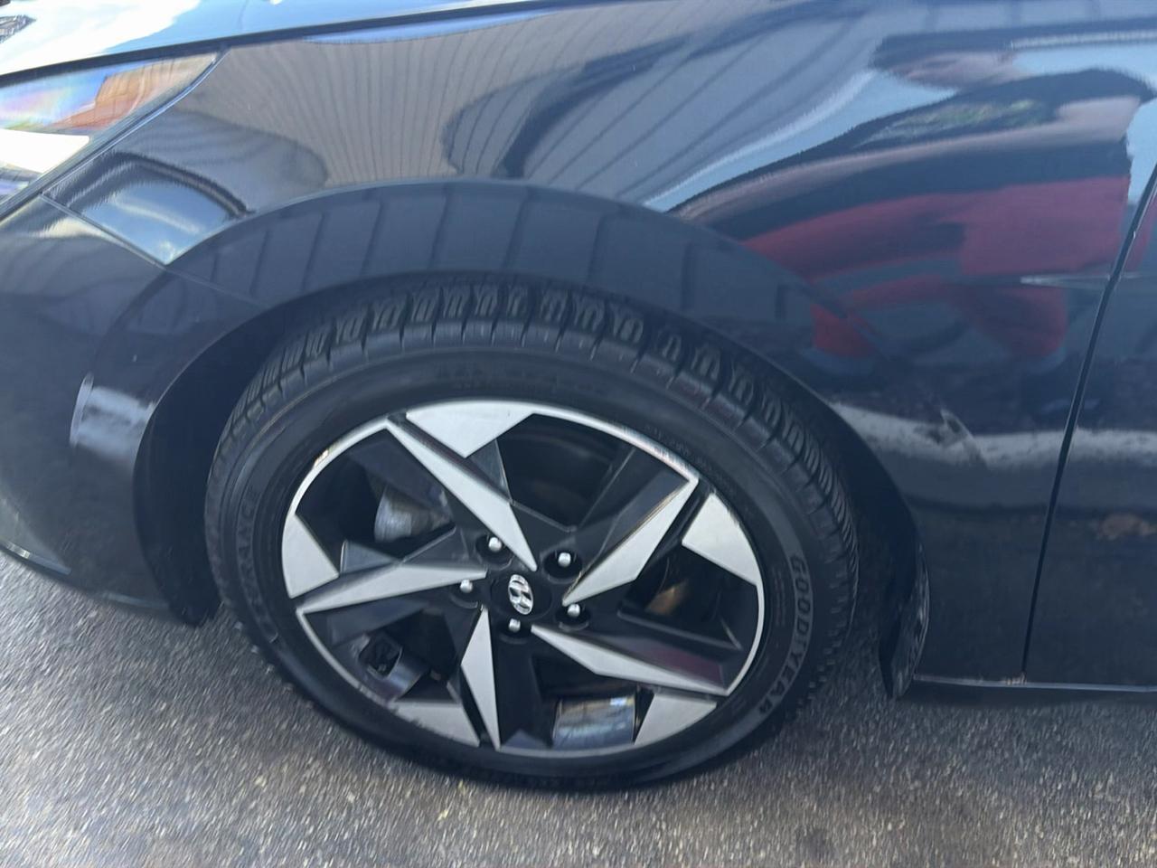 Hyundai Elantra Limited IVT 2023