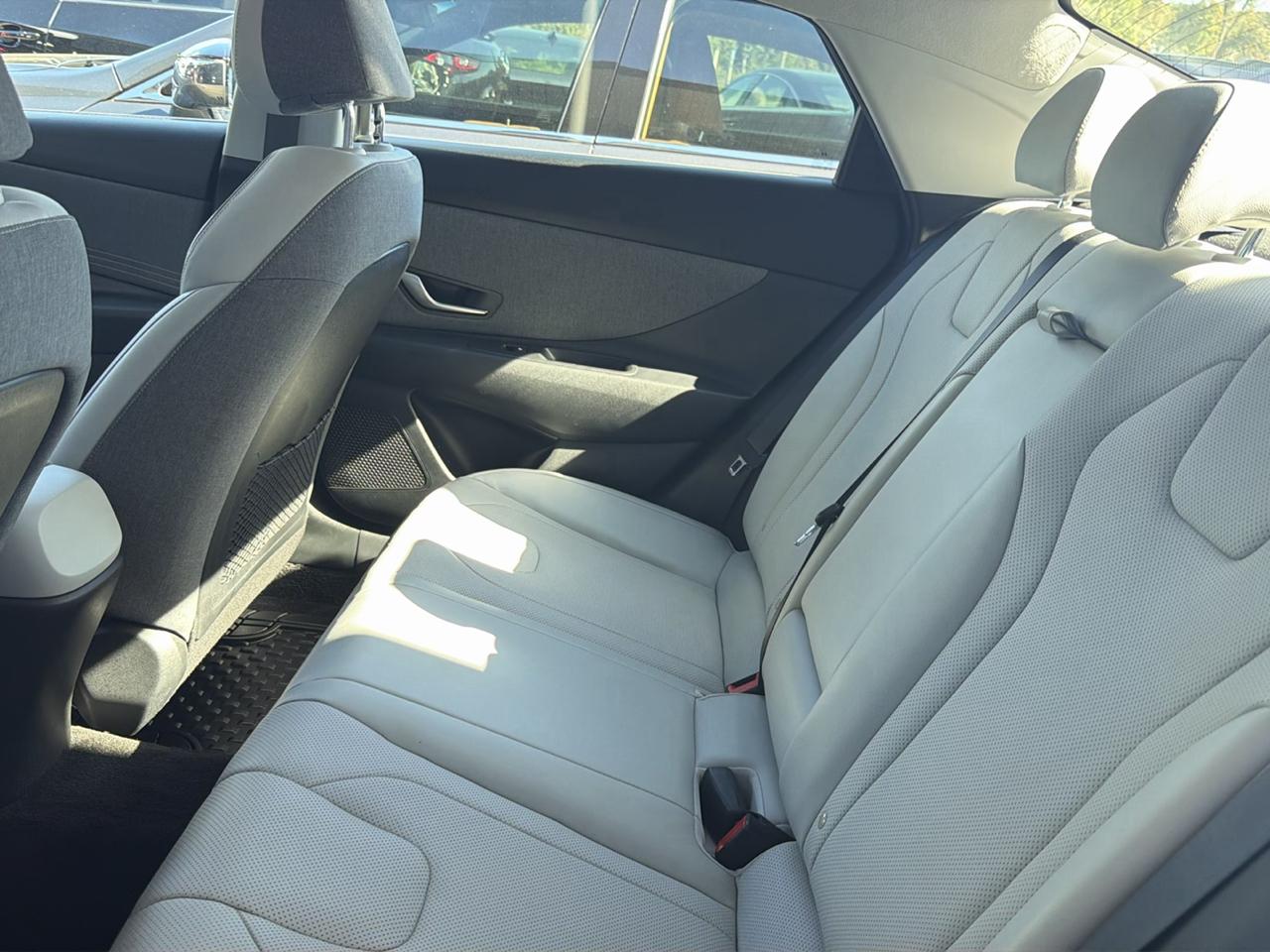 Hyundai Elantra Limited IVT 2023