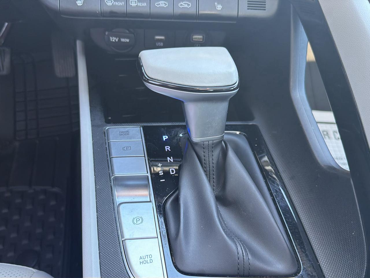 Hyundai Elantra Limited IVT 2023