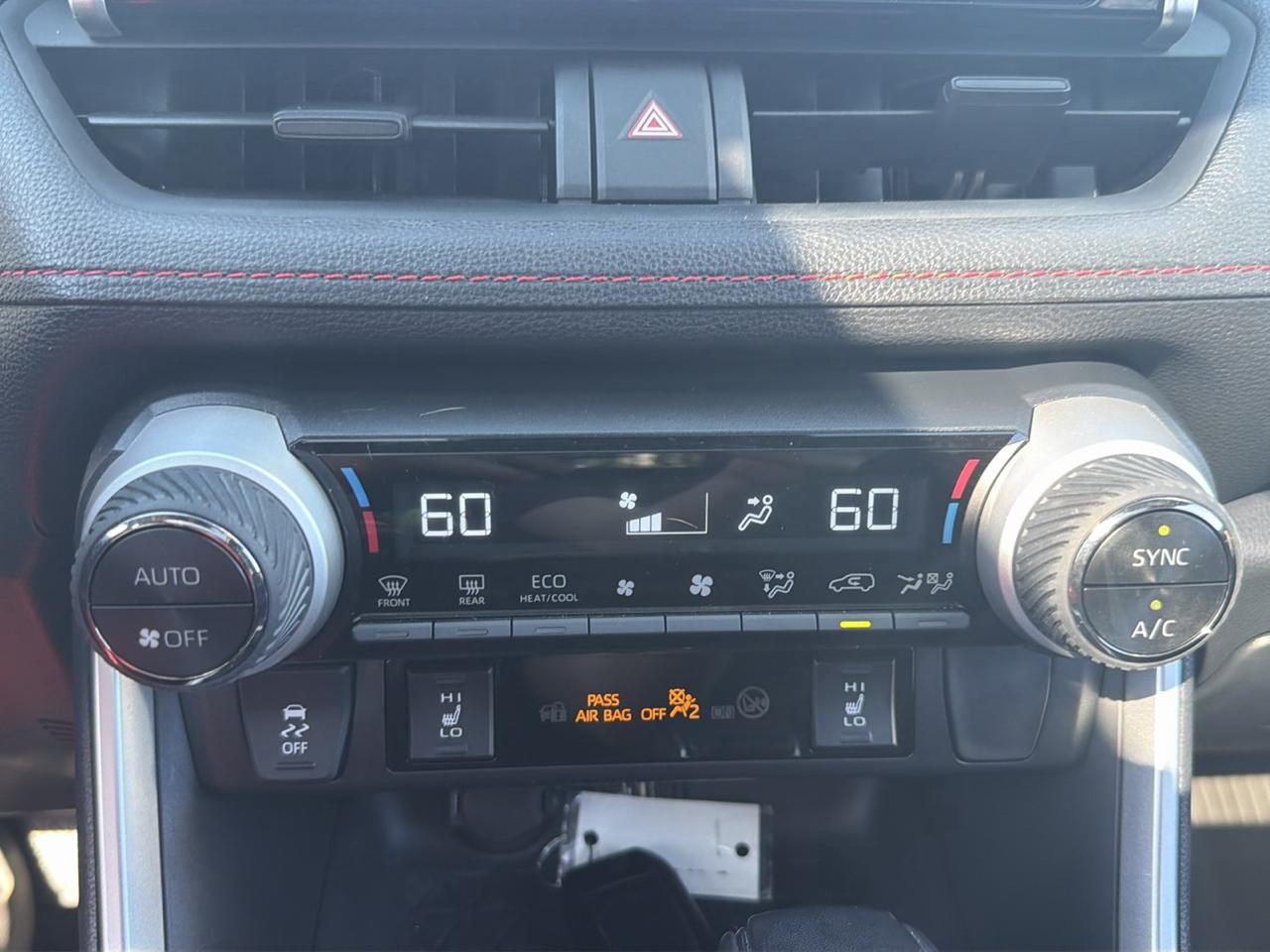 Toyota RAV4 Prime SE (Natl) 2024