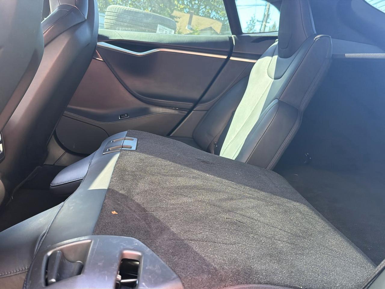 Tesla Model S 4dr Sdn AWD 85D 2015