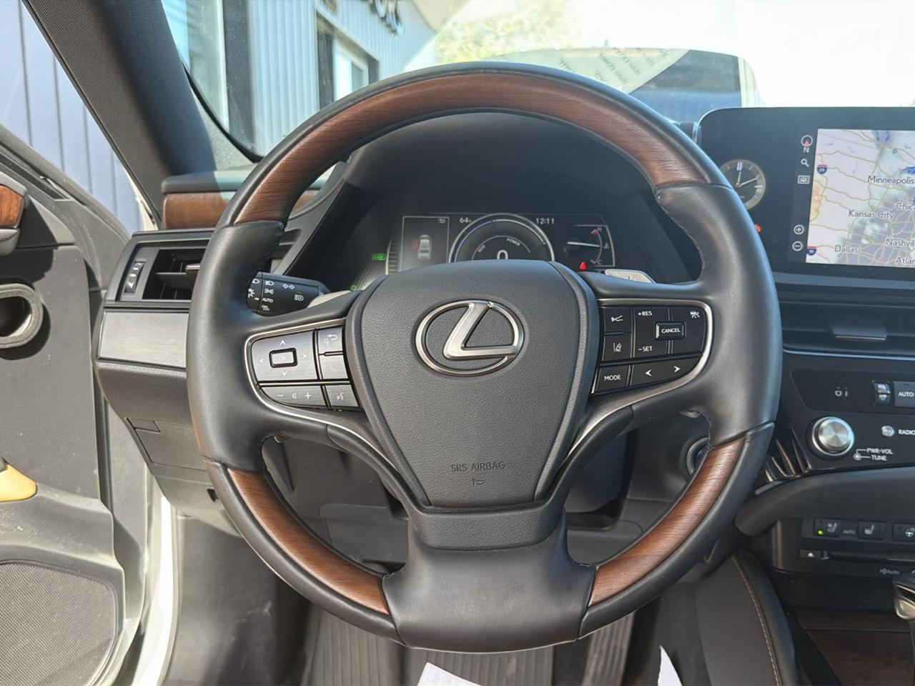 Lexus ES ES 300h Luxury FWD 2022