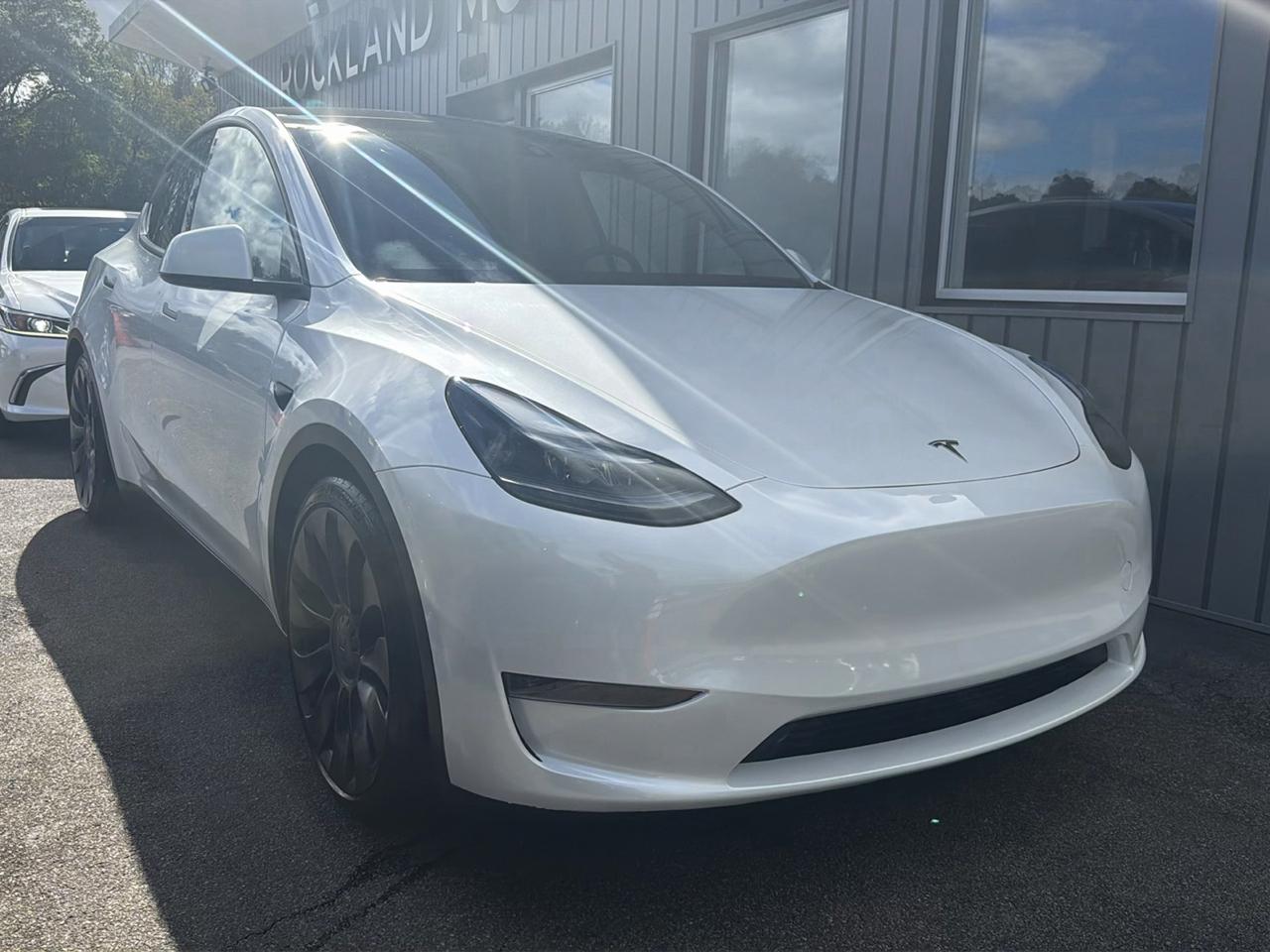 Tesla Model Y Performance AWD 2024
