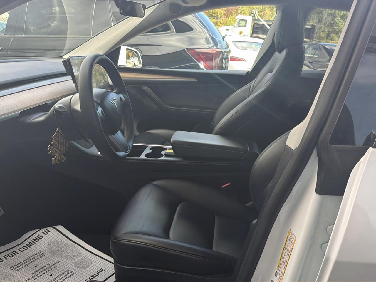 Tesla Model Y Performance AWD 2024