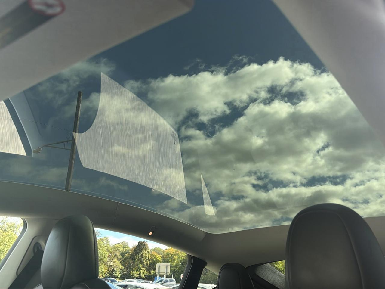 Tesla Model Y Performance AWD 2024