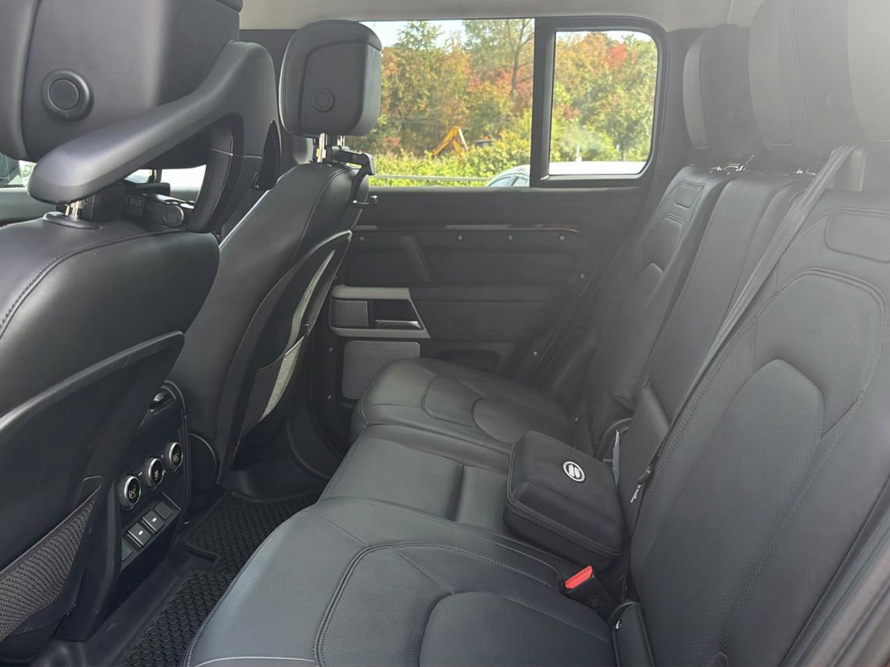 Land Rover Defender 130 First Edition AWD 2023