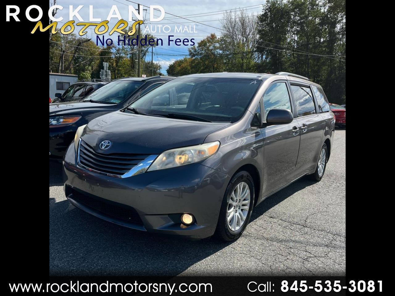 Toyota Sienna 5dr 7-Pass Van V6 XLE AAS FWD (Natl) 2014