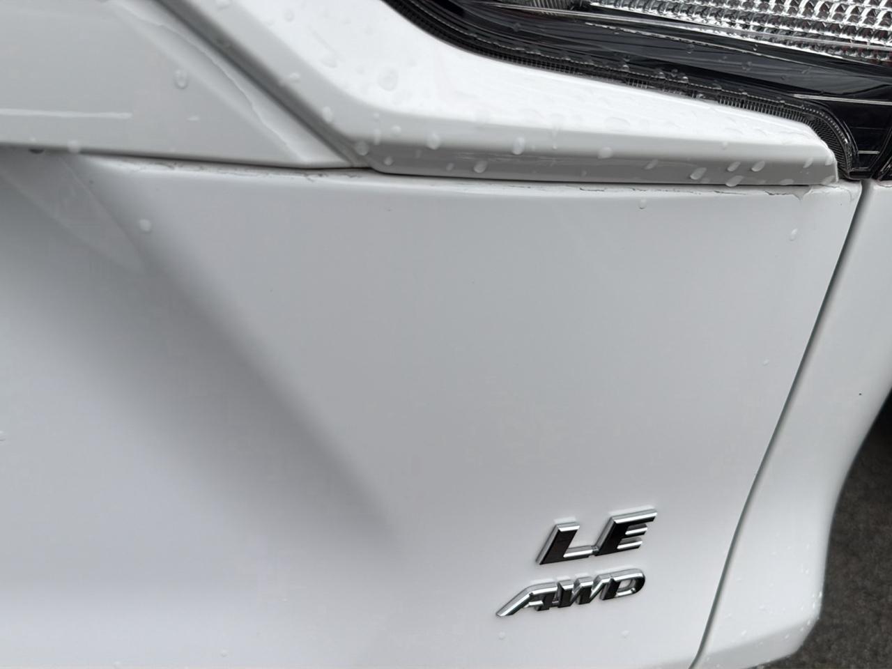 Toyota RAV4 LE AWD (Natl) 2024