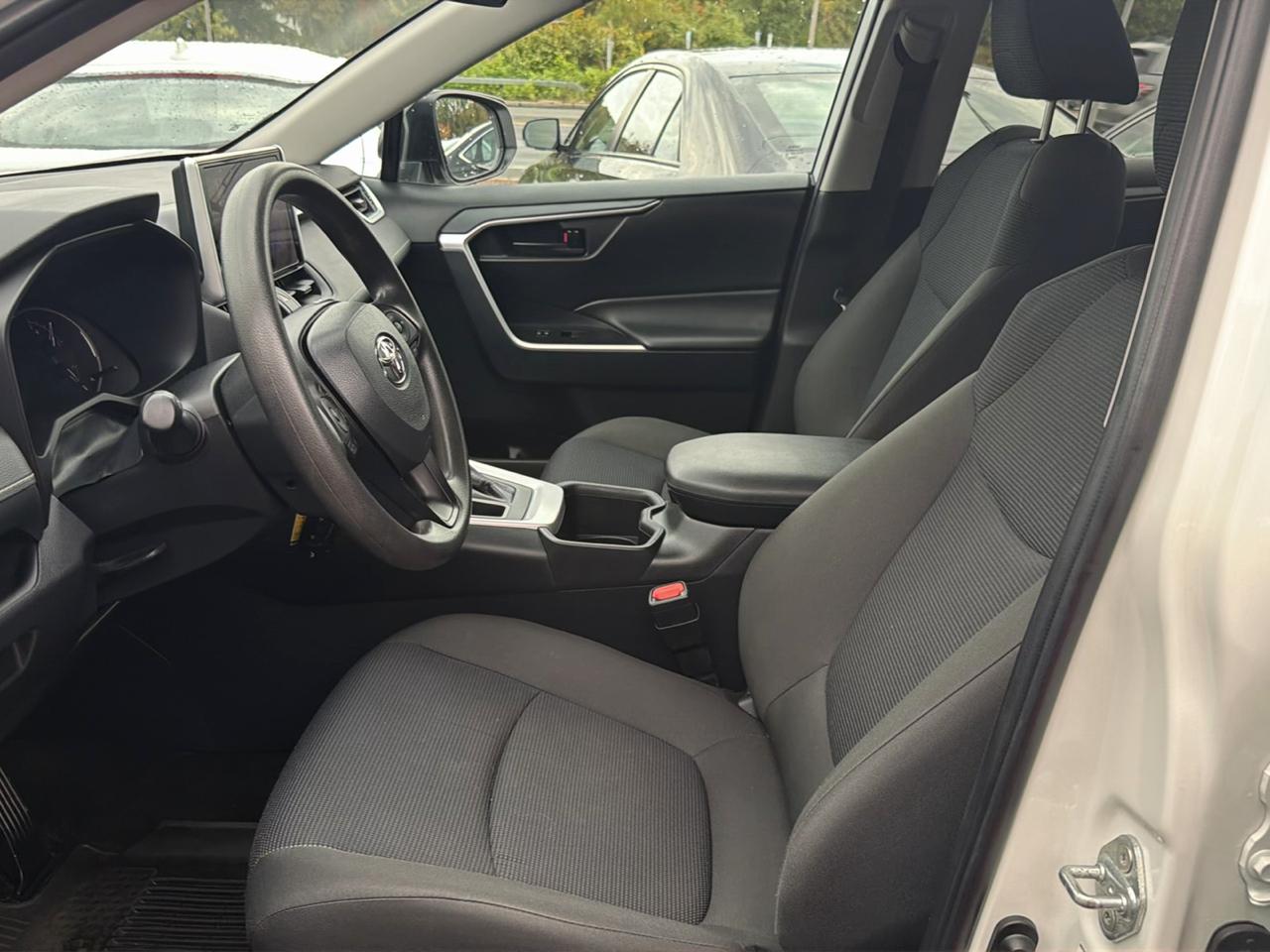 Toyota RAV4 LE AWD (Natl) 2024