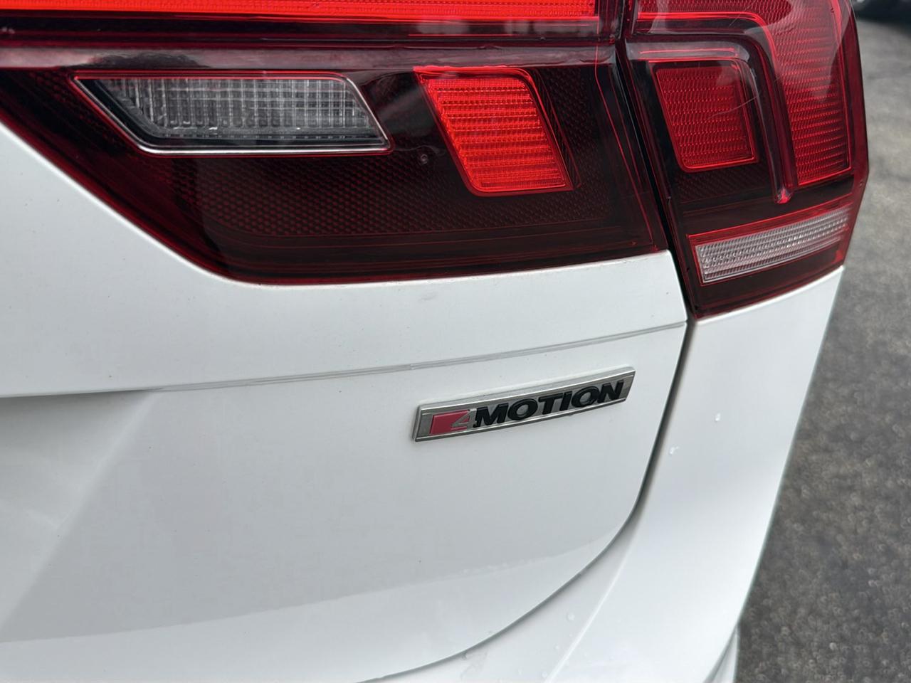 Volkswagen Tiguan 2.0T SE R-Line Black 4MOTION 2021