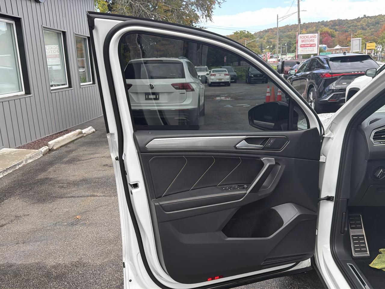 Volkswagen Tiguan 2.0T SE R-Line Black 4MOTION 2023