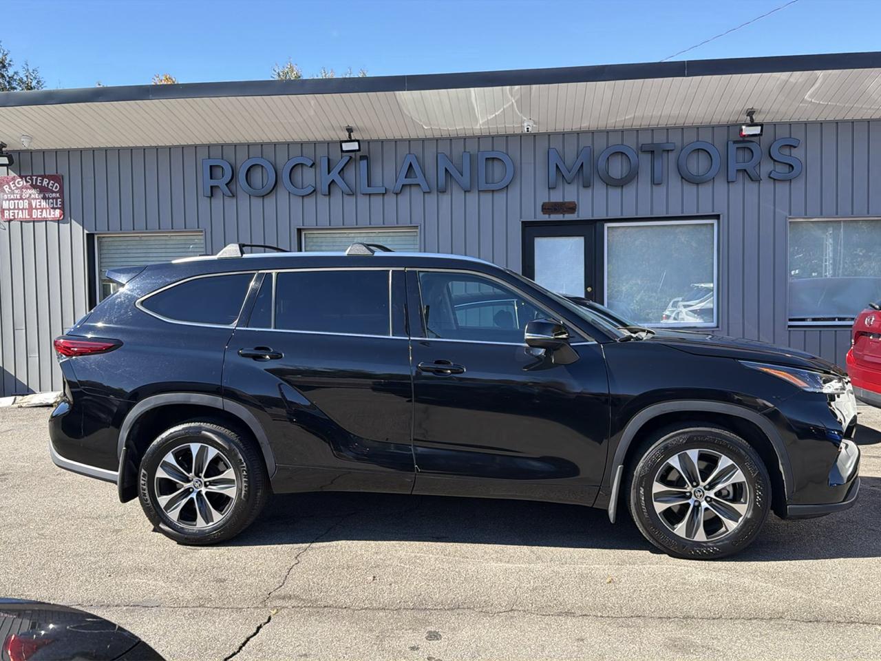 Toyota Highlander XLE AWD (Natl) 2021