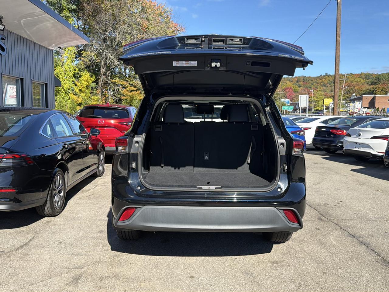 Toyota Highlander XLE AWD (Natl) 2021