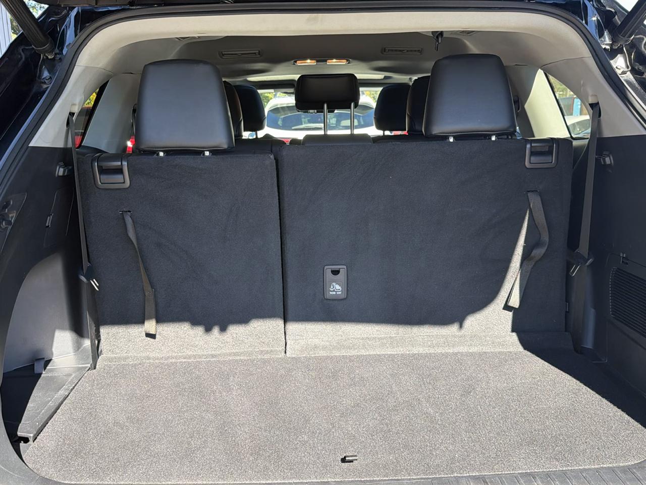 Toyota Highlander XLE AWD (Natl) 2021