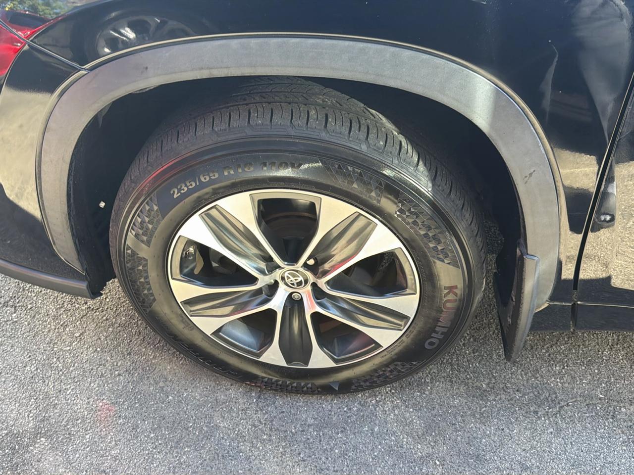 Toyota Highlander XLE AWD (Natl) 2021