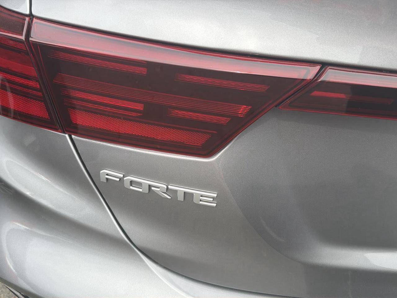 Kia Forte GT-Line IVT 2024