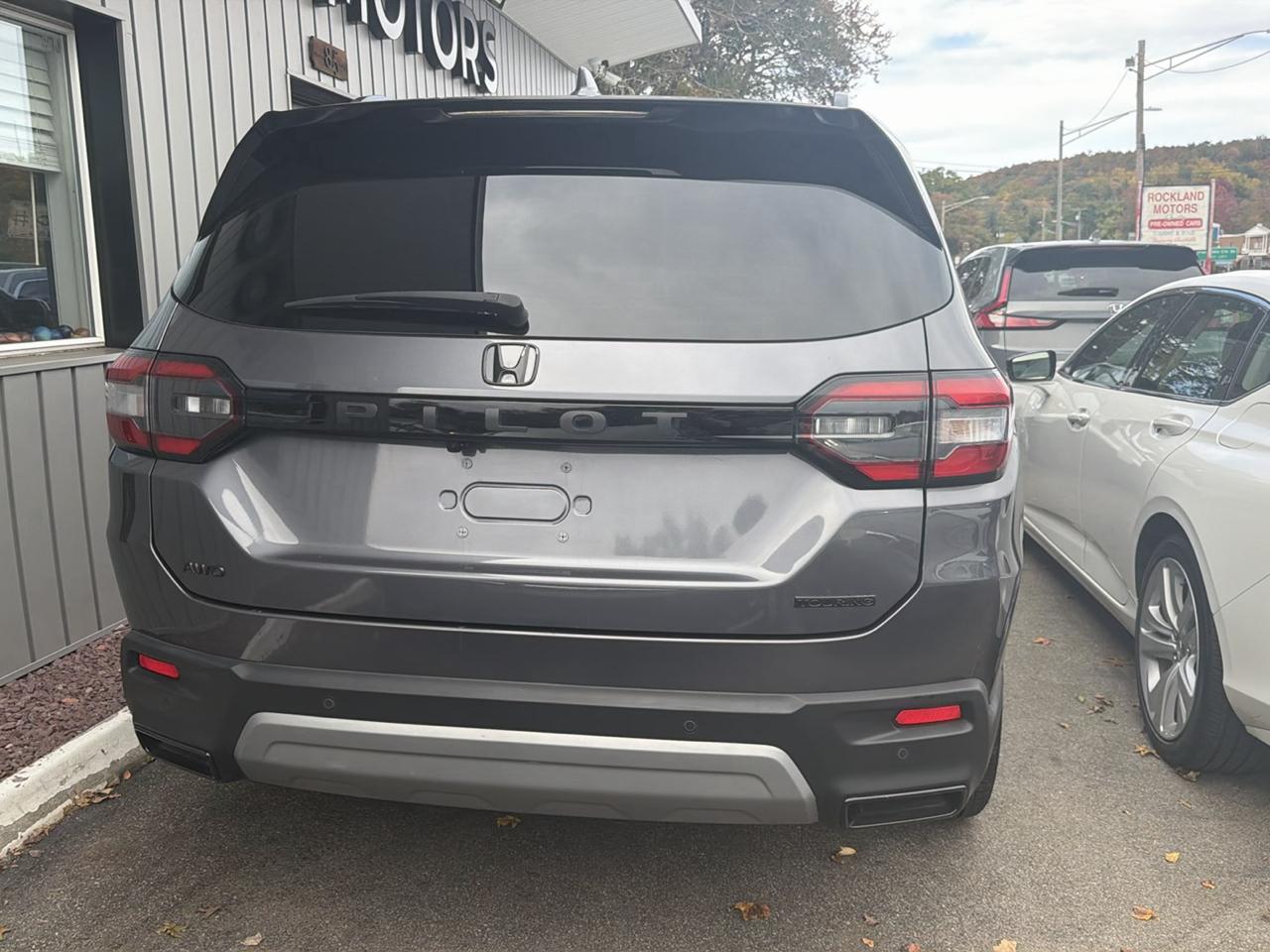 Honda Pilot Touring+ AWD 2025
