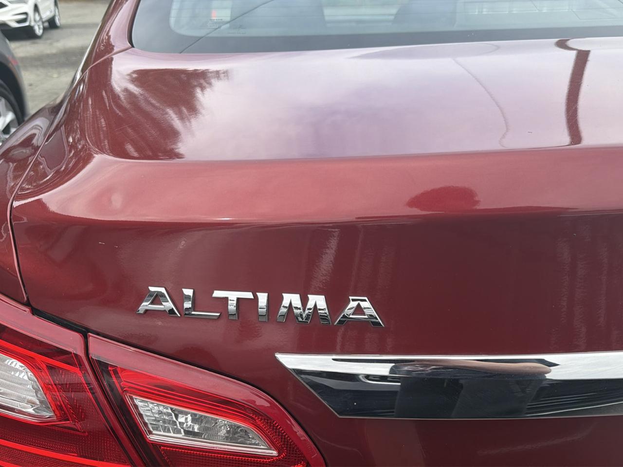 Nissan Altima 4dr Sdn I4 2.5 2016