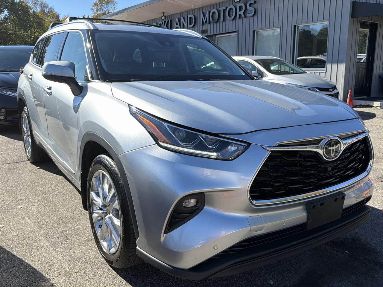 Toyota Highlander Limited AWD (Natl) 2021