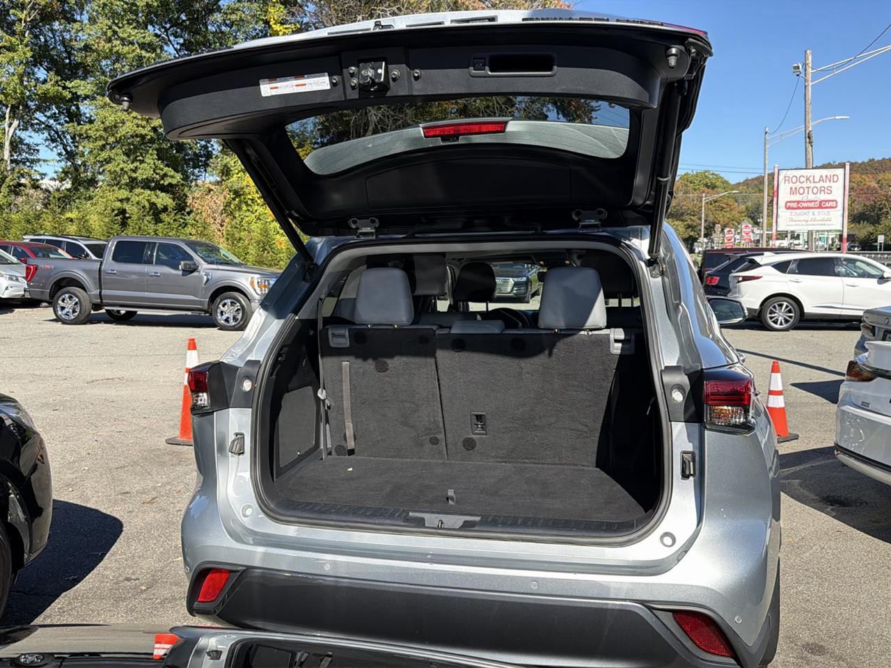 Toyota Highlander Limited AWD (Natl) 2021