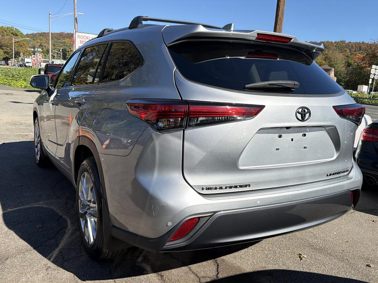 Toyota Highlander Limited AWD (Natl) 2021