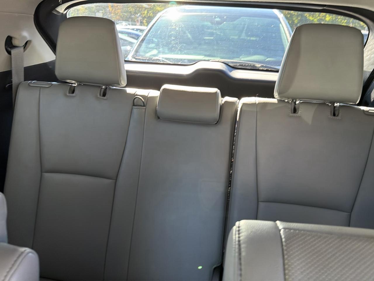 Toyota Highlander Limited AWD (Natl) 2021