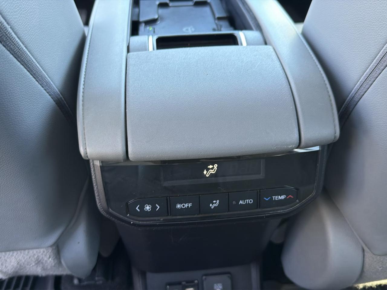 Toyota Highlander Limited AWD (Natl) 2021