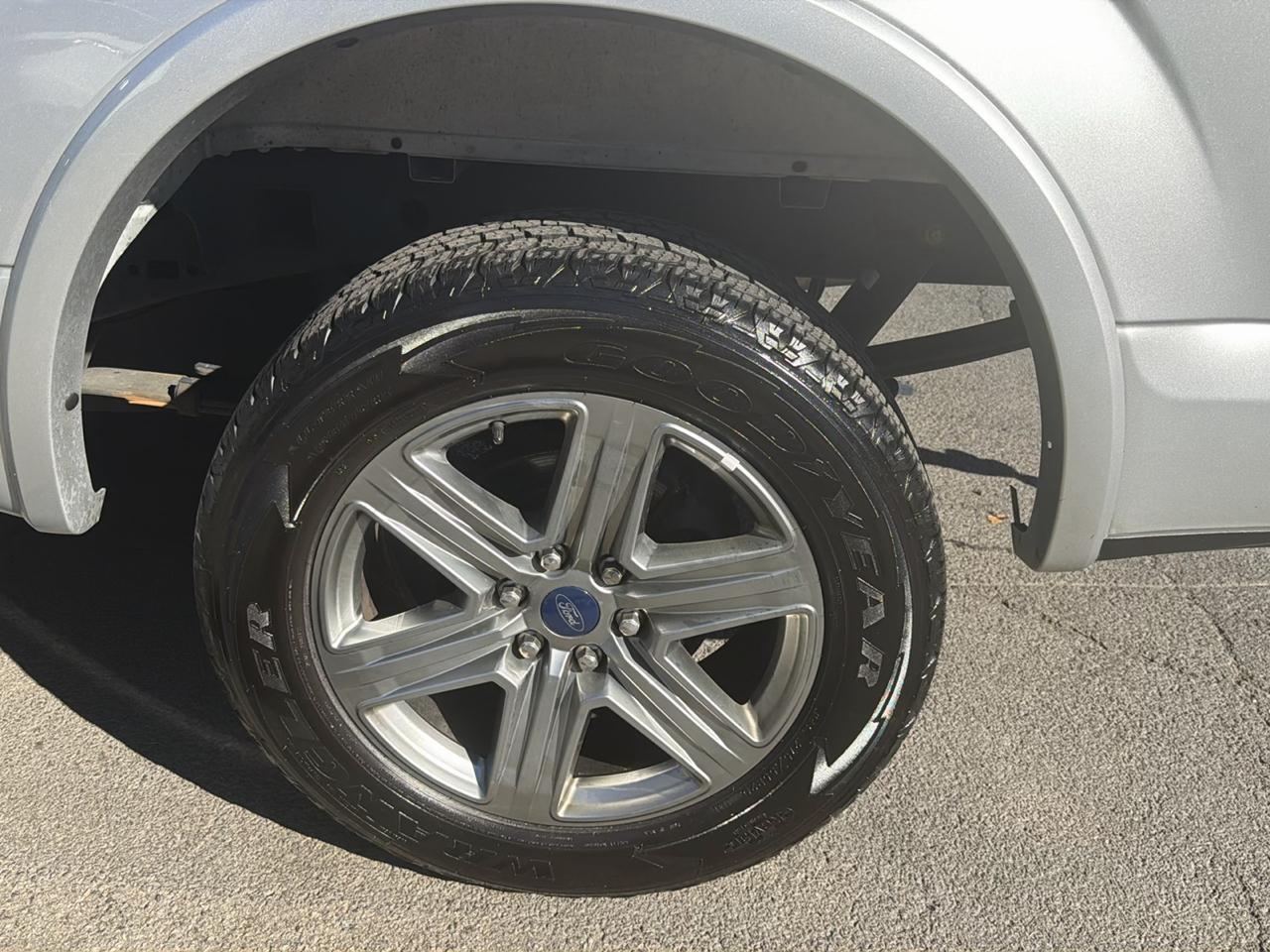 Ford F-150 Lariat 4WD SuperCrew 5.5' Box 2019