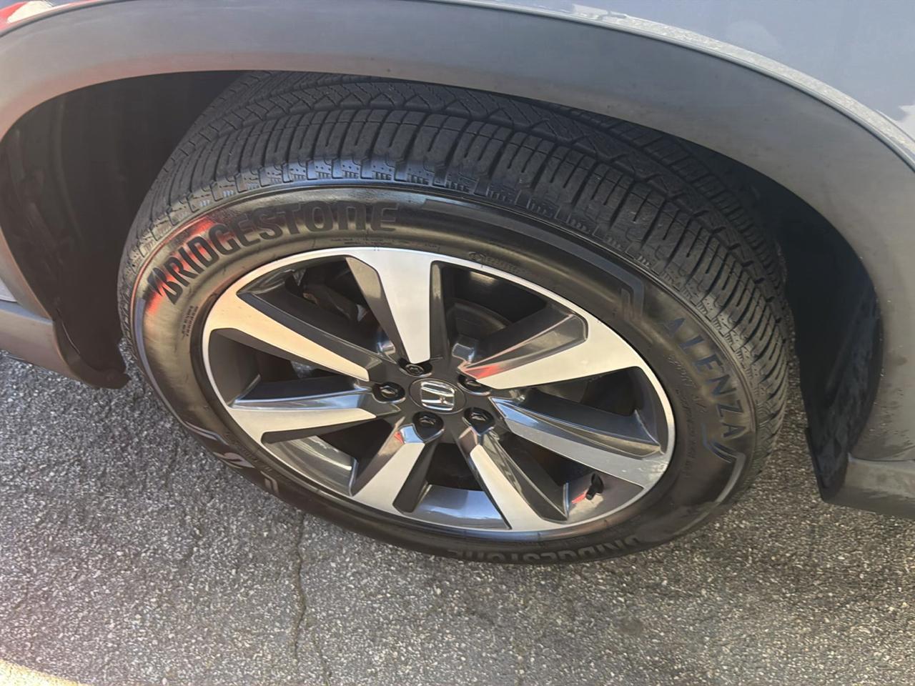 Honda Pilot Touring AWD 2023