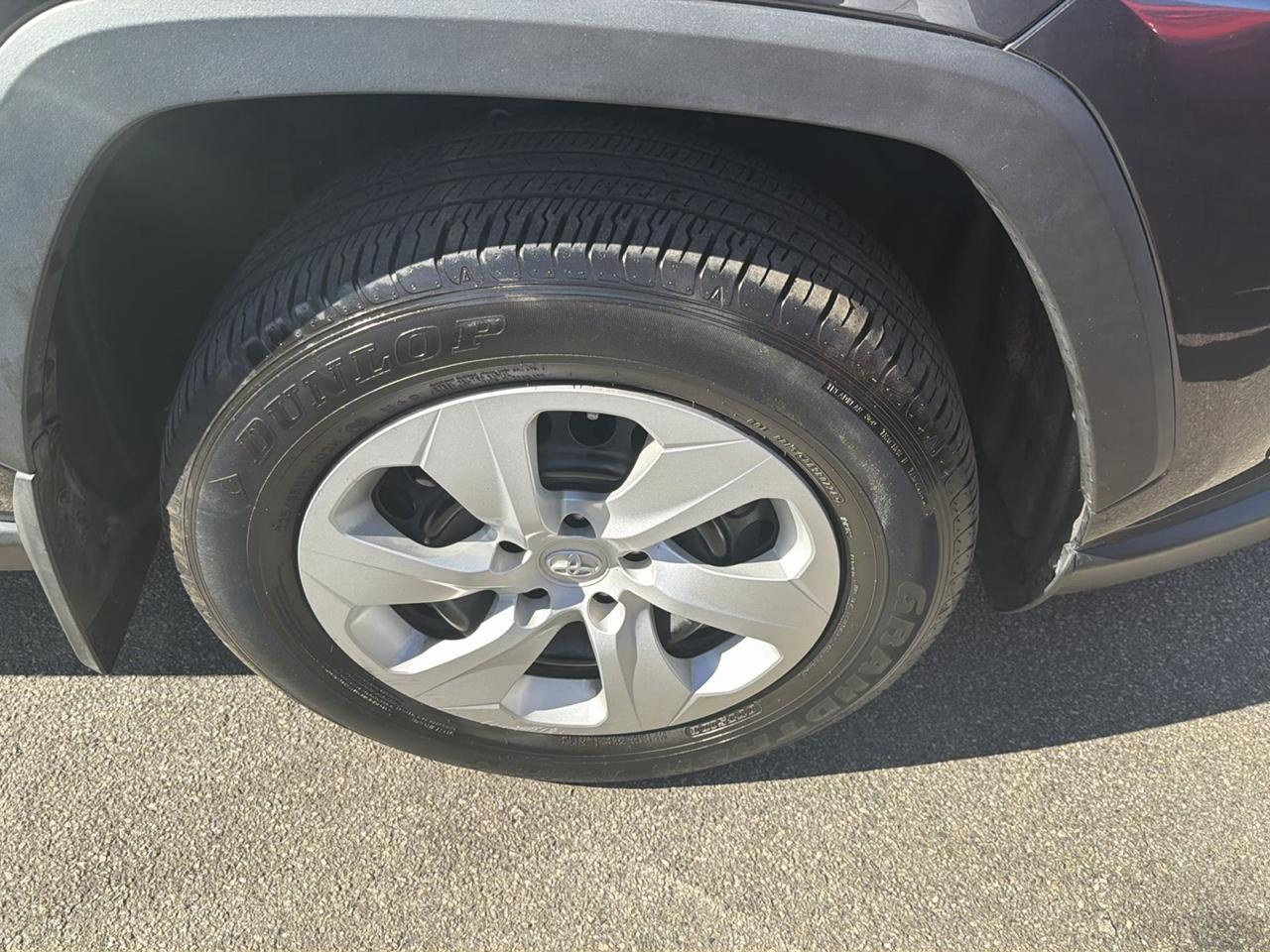 Toyota RAV4 LE AWD (Natl) 2024