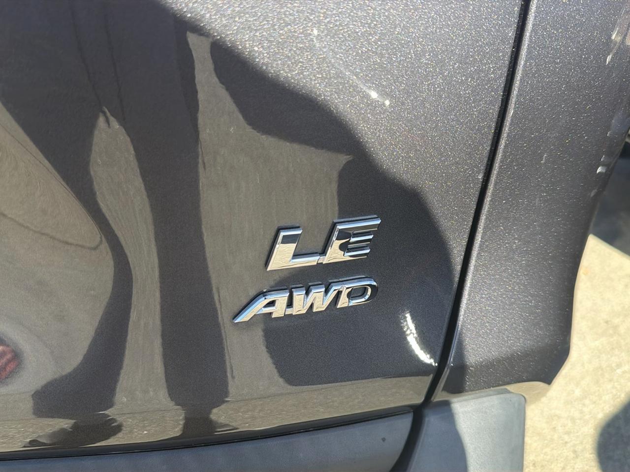 Toyota RAV4 LE AWD (Natl) 2024