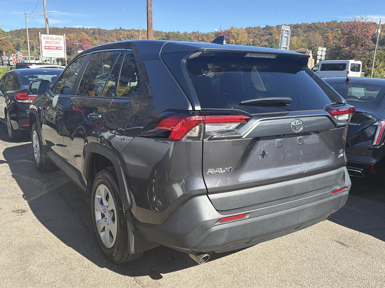 Toyota RAV4 LE AWD (Natl) 2024