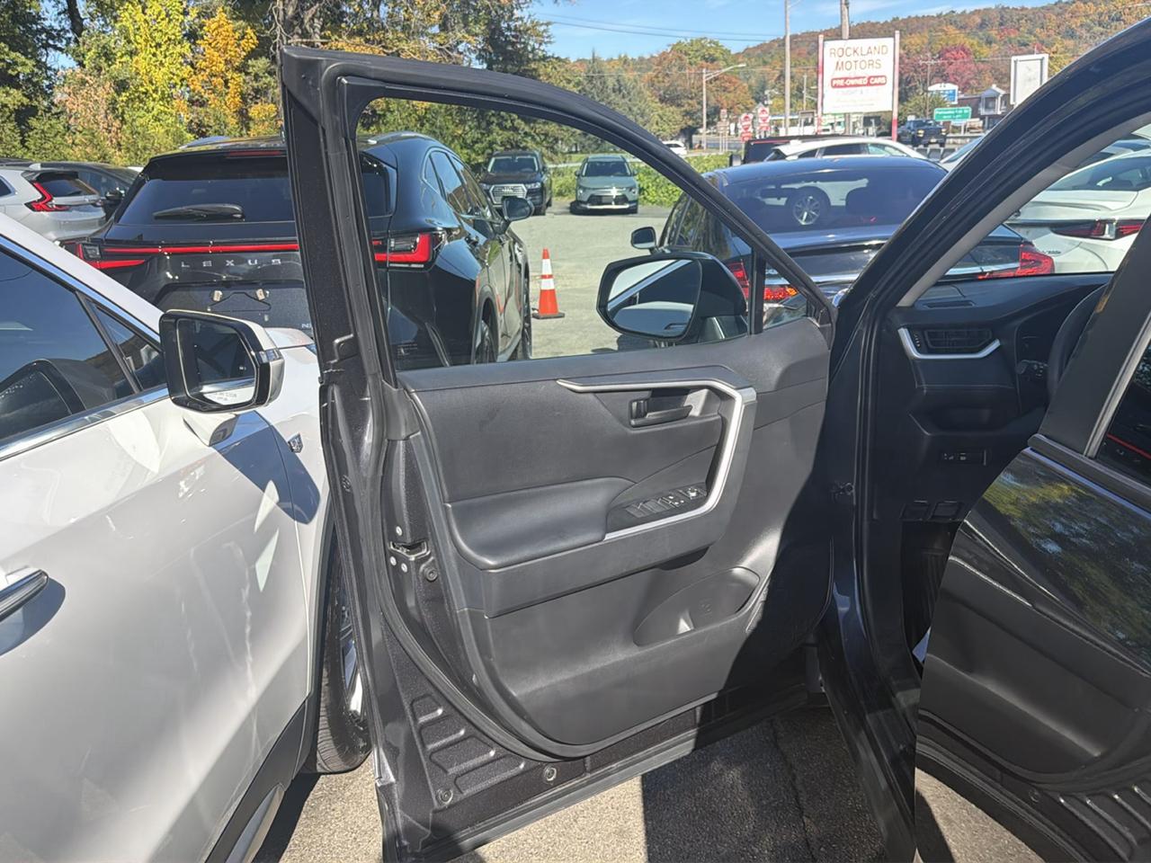 Toyota RAV4 LE AWD (Natl) 2024
