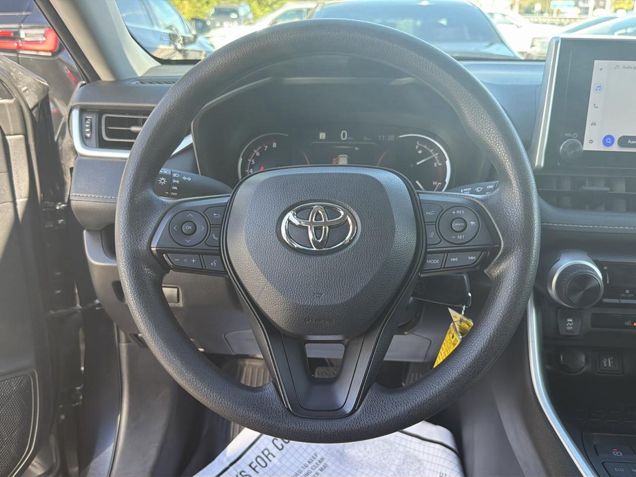 Toyota RAV4 LE AWD (Natl) 2024