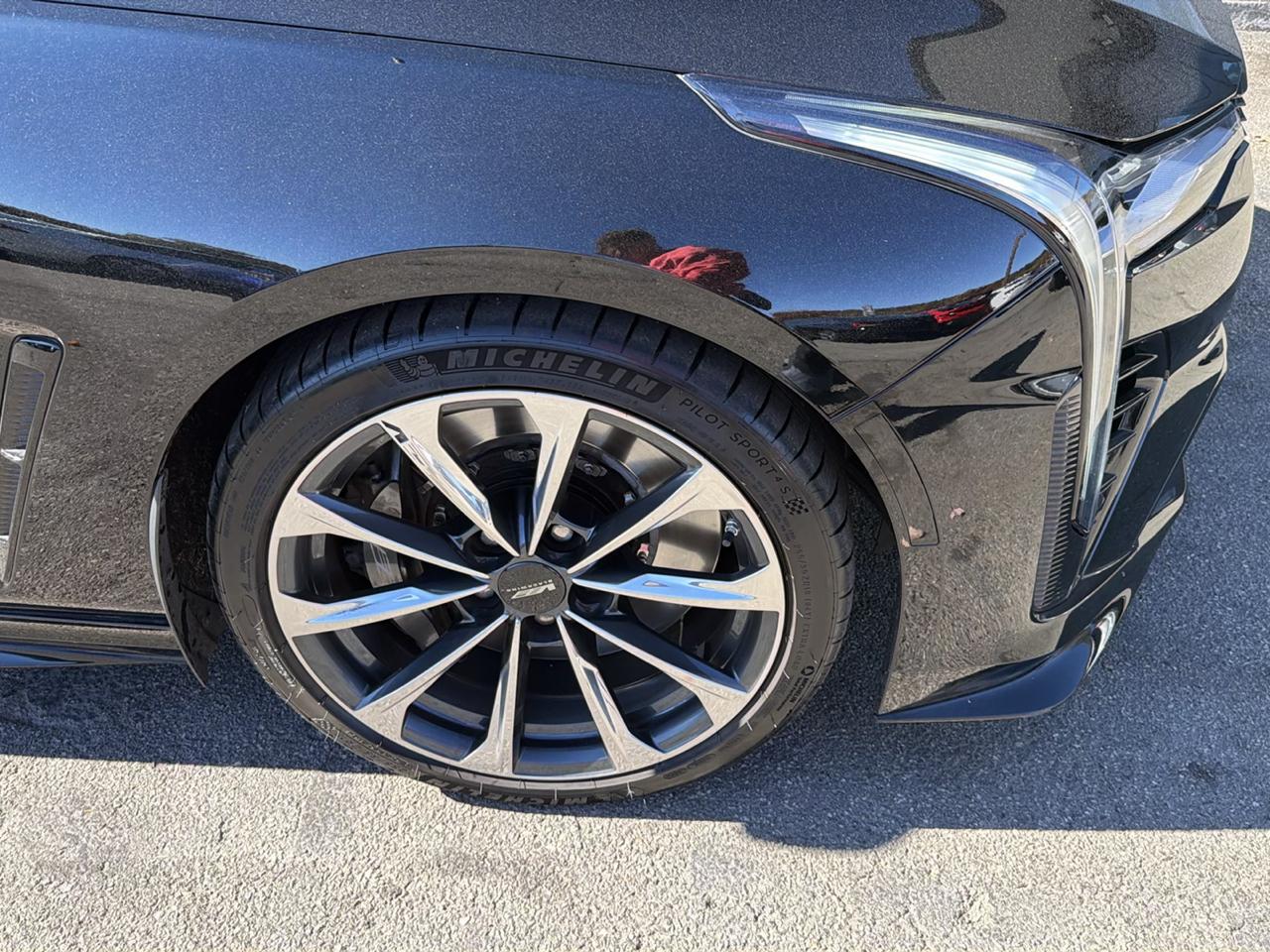 Cadillac CT4-V 4dr Sdn Blackwing 2025