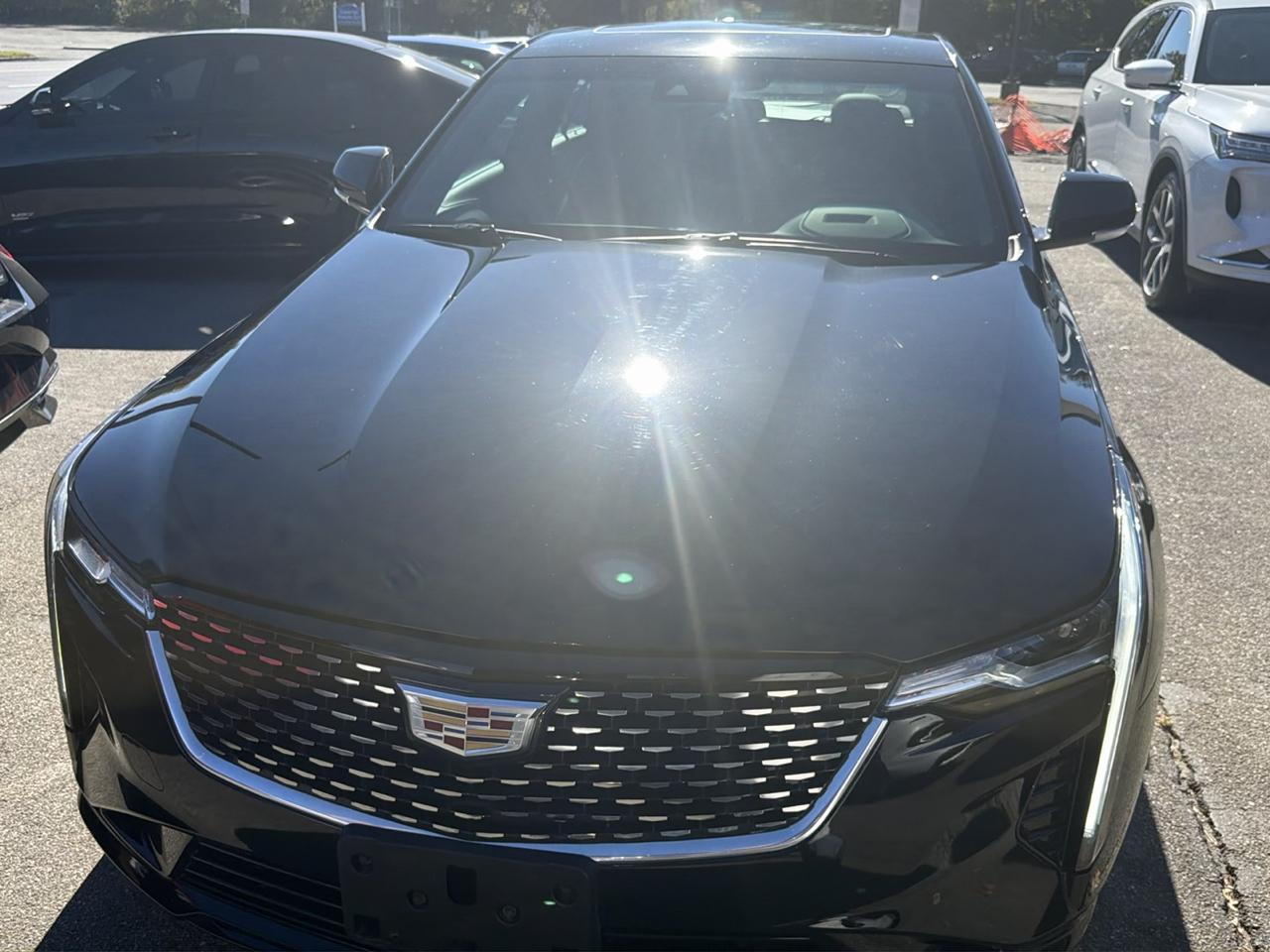 Cadillac CT4 4dr Sdn Luxury 2024