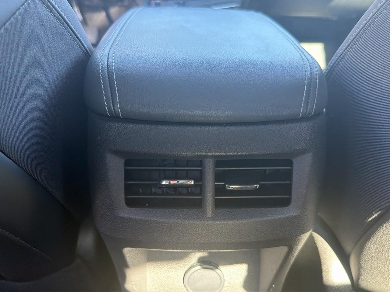 Cadillac CT4 4dr Sdn Luxury 2024