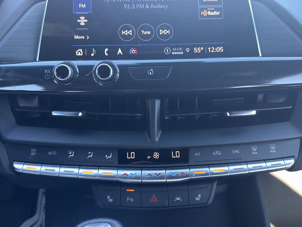 Cadillac CT4 4dr Sdn Luxury 2024