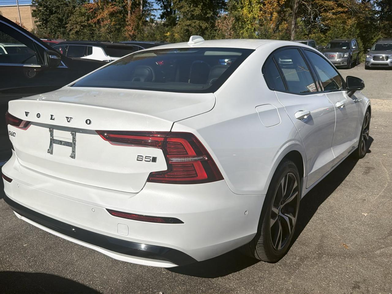 Volvo S60 B5 AWD Plus Dark Theme 2024