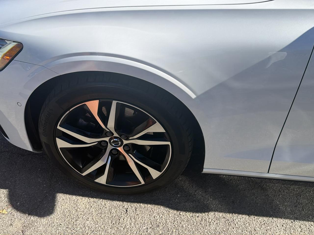 Volvo S60 B5 AWD Plus Dark Theme 2024
