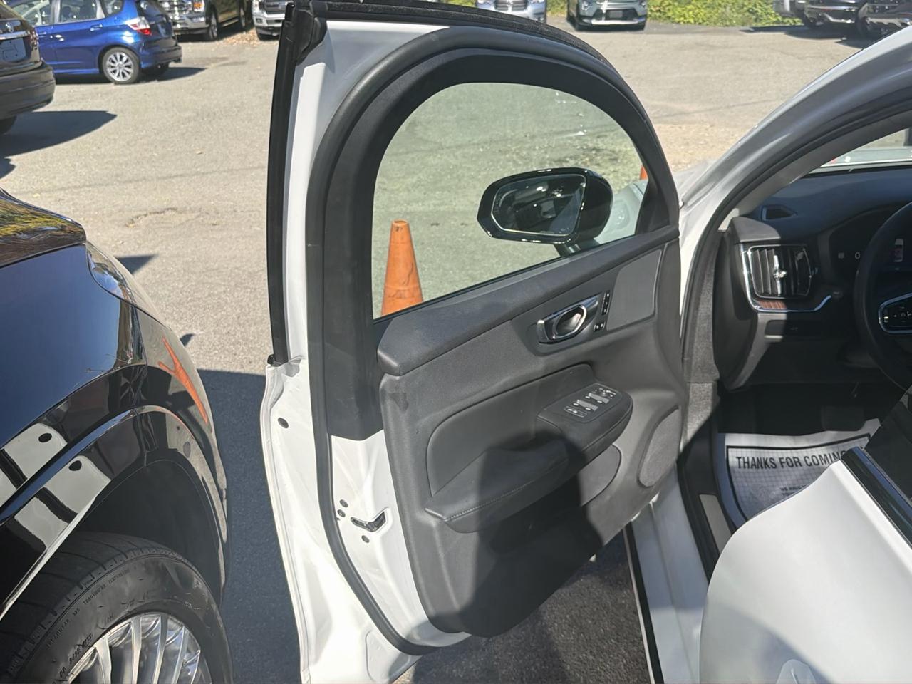 Volvo S60 B5 AWD Plus Dark Theme 2024