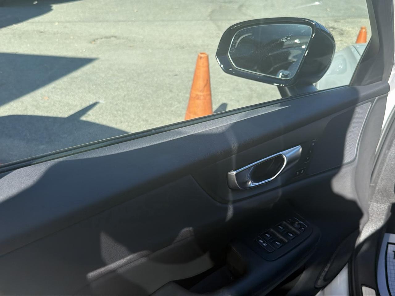 Volvo S60 B5 AWD Plus Dark Theme 2024
