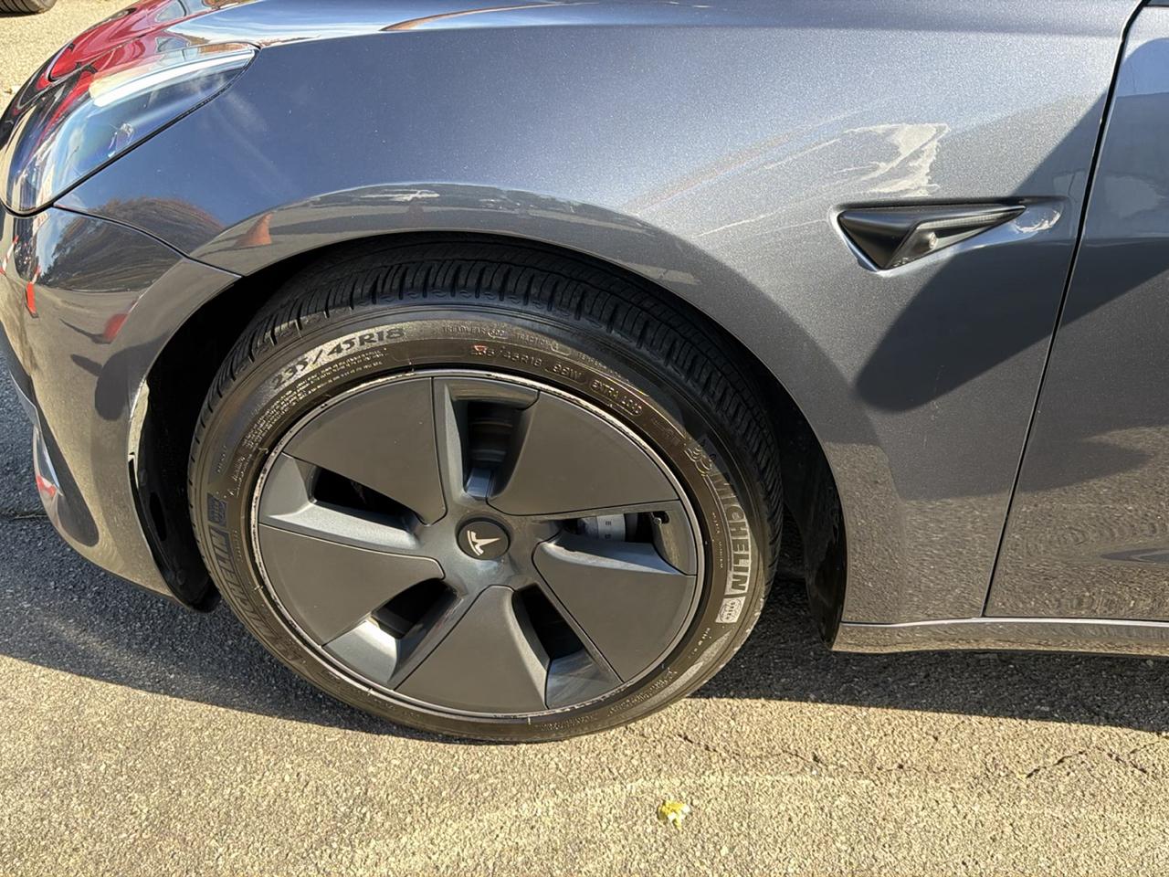 Tesla Model 3 Sedan 2023